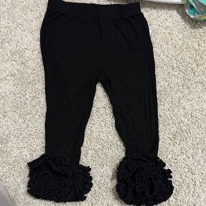 Posh Peanut toddler Black Ribbed Ruffle Hem leggings size 12-18months
